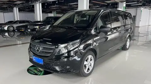 Mercedes-Benz 威霆 2016