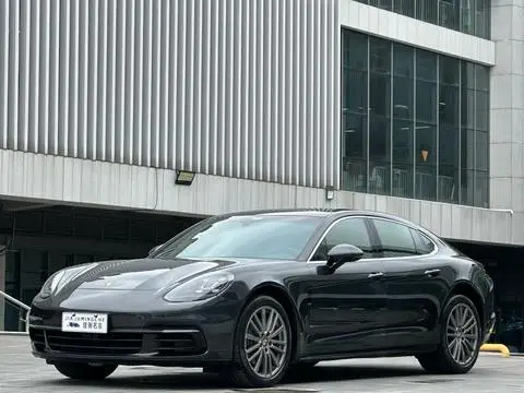 Porsche Panamera 2019