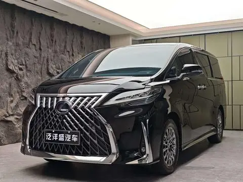 Lexus LM 2020
