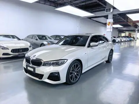 BMW 3 Series 2022 — фото 1