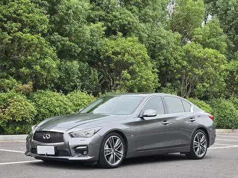 Infiniti Q50 2014