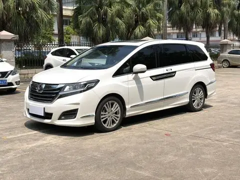 Honda 艾力绅 2016
