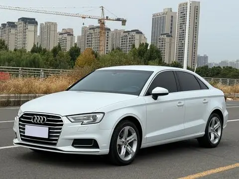 Audi A3 2019 — фото 1
