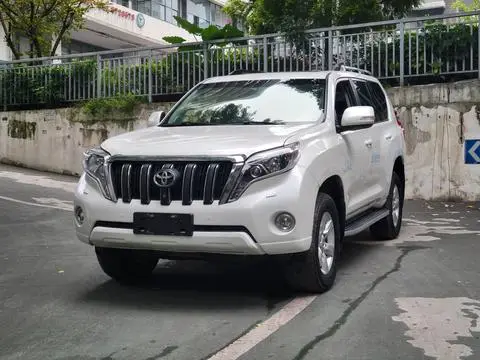 Toyota Prado 2016 — фото 1