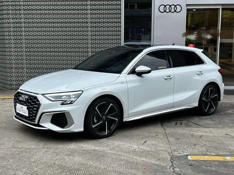 Audi A3 2024 — фото 1