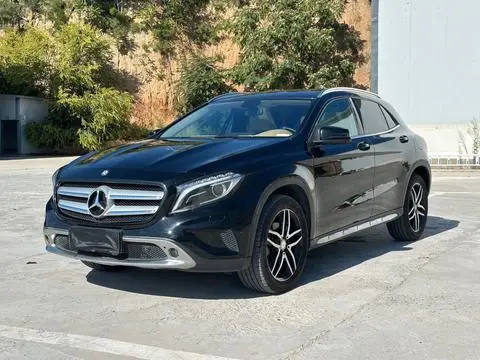 Mercedes-Benz GLA 2016
