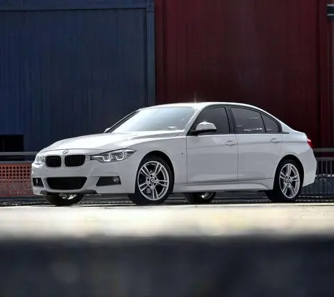 BMW 3 Series 2018 — фото 1