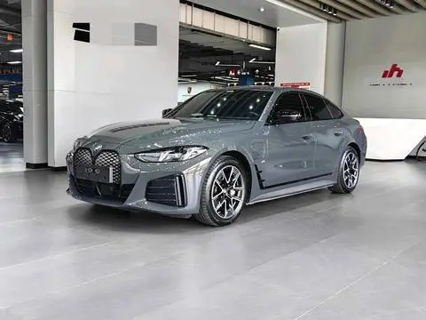 BMW i4 2025