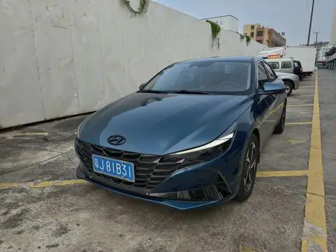 Hyundai Elantra 2021