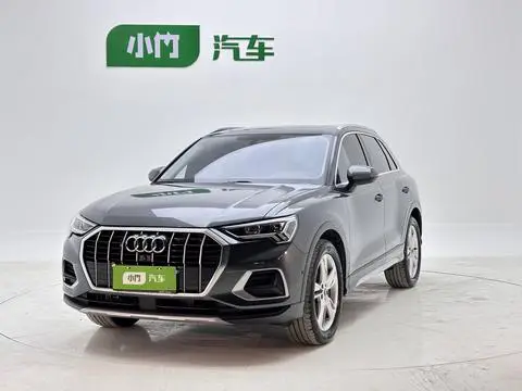 Audi Q3 2022 — фото 1