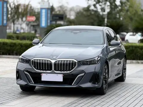 BMW 5 Series 2024