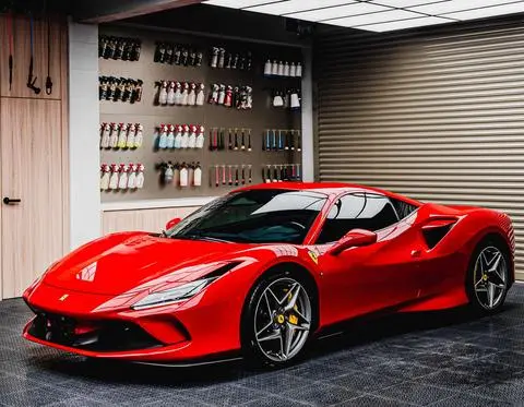 Ferrari F8 2019