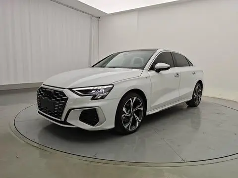Audi A3 2023 — фото 1