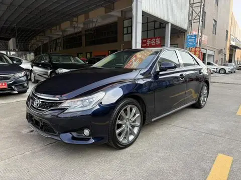 Toyota Reiz 2013
