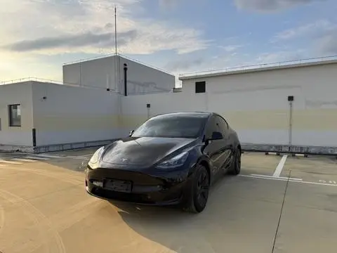 Tesla Model Y 2024 — фото 1
