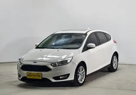 Ford Focus 2018 — фото 1