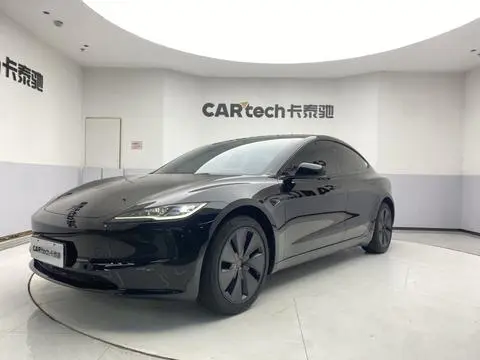 Tesla Model 3 2025