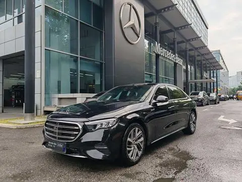 Mercedes-Benz E-Class 2025