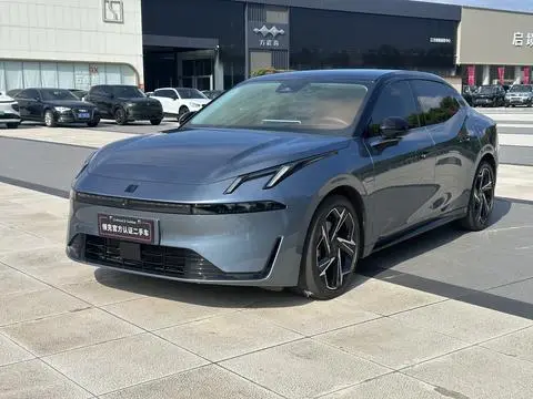 Lynk & Co 07 EM-P 2024