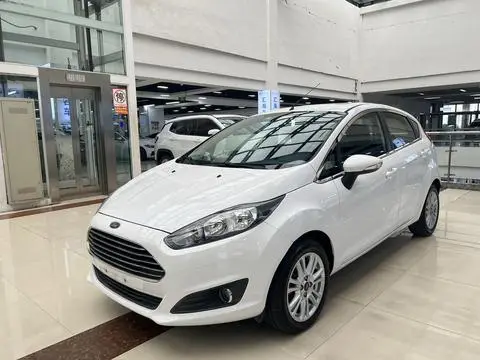 Ford 嘉年华 2013
