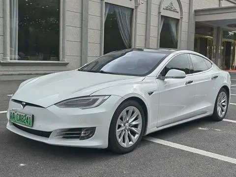 Tesla Model S 2016