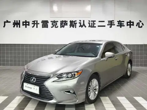 Lexus ES 2015