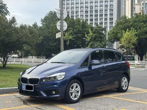 BMW 2 Series 旅行车 2016