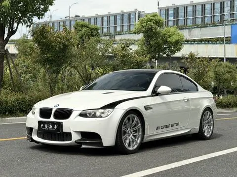 BMW M3 2011