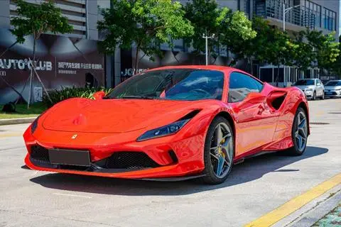 Ferrari F8 2019