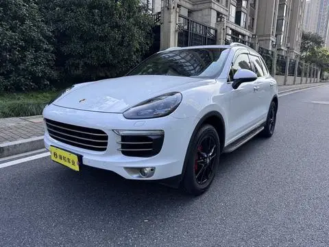 Porsche Cayenne 2016