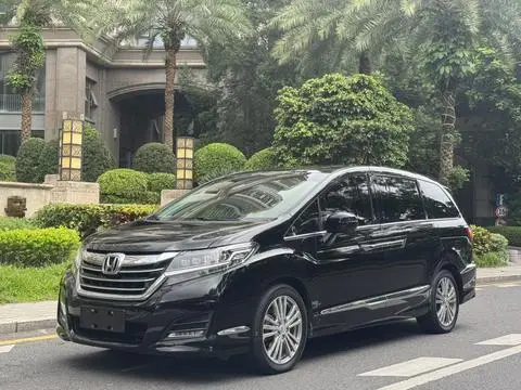 Honda 艾力绅 2016
