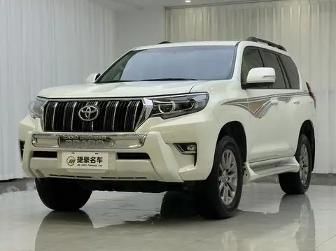 Toyota Prado 2018 — фото 1