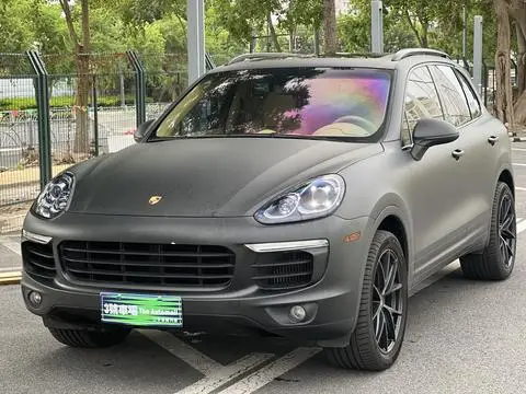 Porsche Cayenne 2015 — фото 1