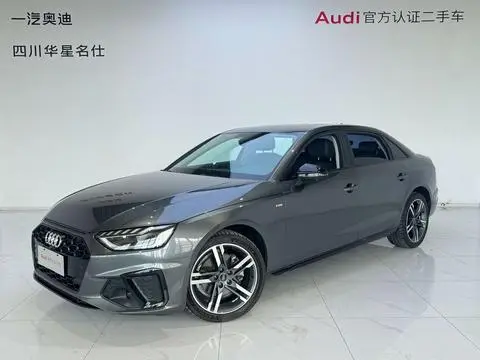 Audi A4L 2022 — фото 1