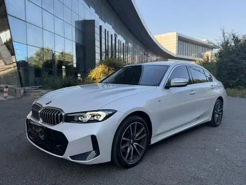 BMW 3 Series 2023 — фото 1