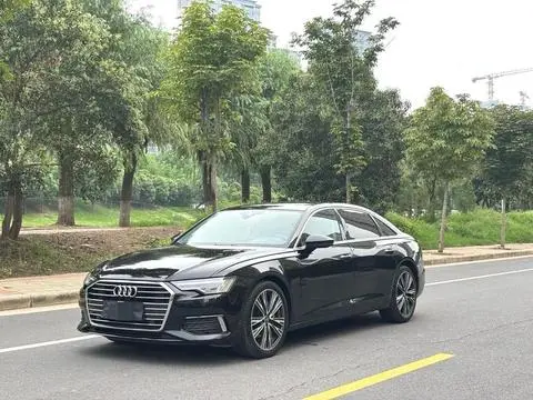 Audi A6L 2022 — фото 1