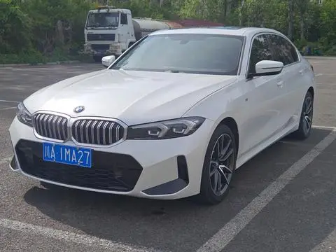 BMW 3 Series 2023 — фото 1