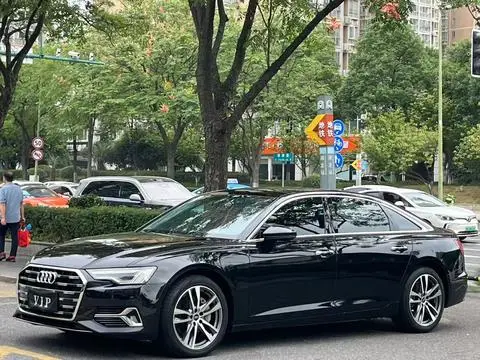 Audi A6L 2023