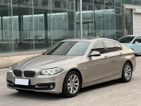 BMW 5 Series 2013 — фото 1