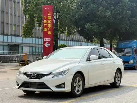 Toyota Reiz 2013