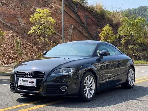 Audi TT 2011