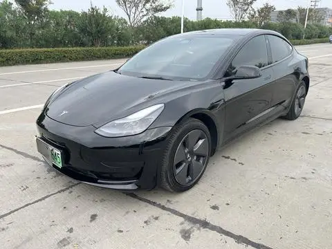 Tesla Model 3 2022 — фото 1