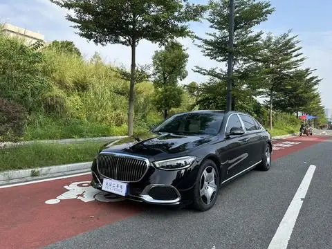 Mercedes-Benz 迈巴赫S-Class 2025