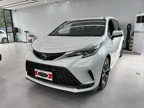 Toyota Granvia 2023