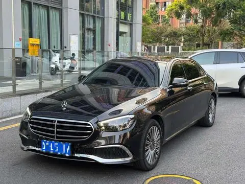 Mercedes-Benz E-Class 2022 — фото 1