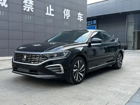 Volkswagen Passat 2024