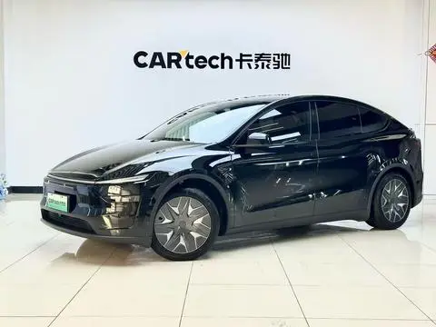 Tesla Model Y L 2026