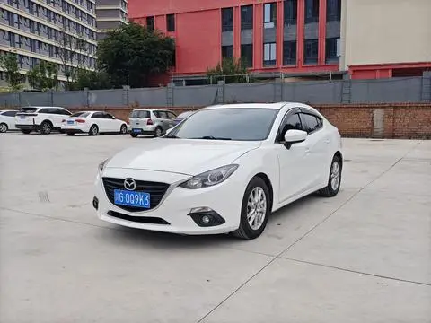 Mazda 3 Axela 2016 — фото 1
