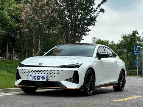 Changan UNI-V 2024