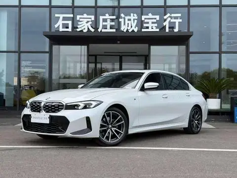 BMW 3 Series 2025 — фото 1
